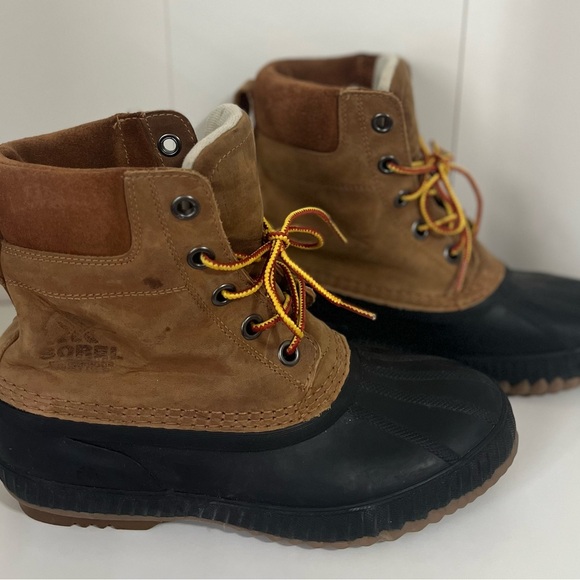 Sorel Tan and Black Natural Rubber Waterproof Boots Men’s USA 8